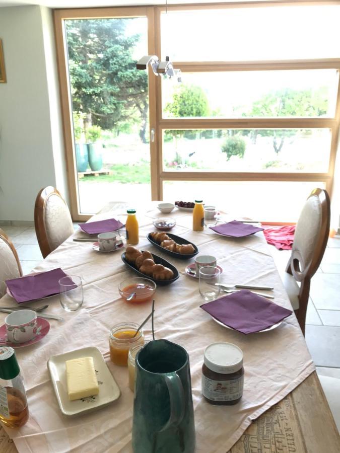 La Bergerie Des Amandiers Chambres Et Table D'Hotes Malataverne Zewnętrze zdjęcie