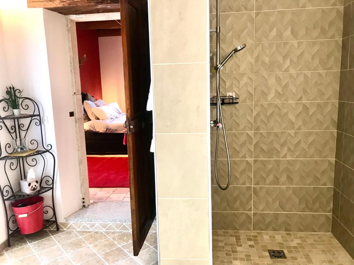 La Bergerie Des Amandiers Chambres Et Table D'Hotes Malataverne Zewnętrze zdjęcie
