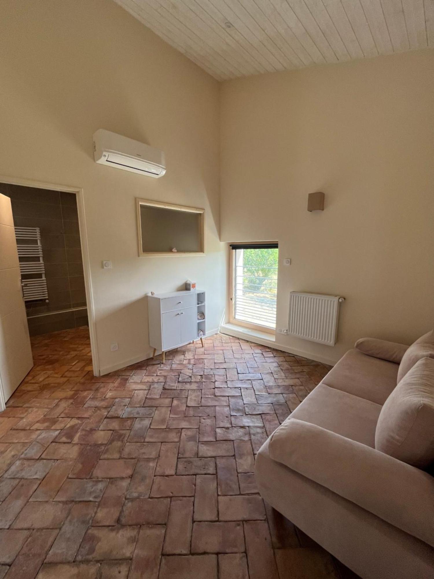 La Bergerie Des Amandiers Chambres Et Table D'Hotes Malataverne Zewnętrze zdjęcie
